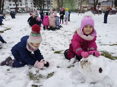 Zima w ogrodzie przedszkolnym