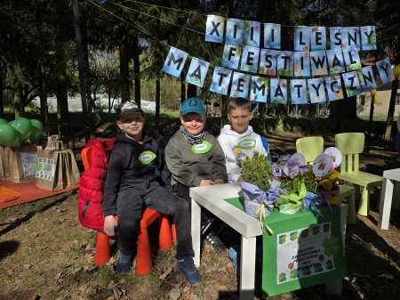 Wspaniali reprezentanci naszego przedszkola na XIII Gminnym Leśnym Festiwalu Matematycznym