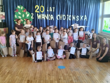 Konkurs plastyczny inspirowany twórczością Wandy Chotomskiej - Wystawa Prac Uczniów naszeg