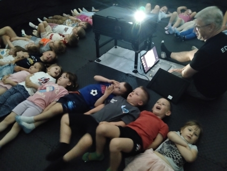 Kino Sferyczne w przedszkolu 